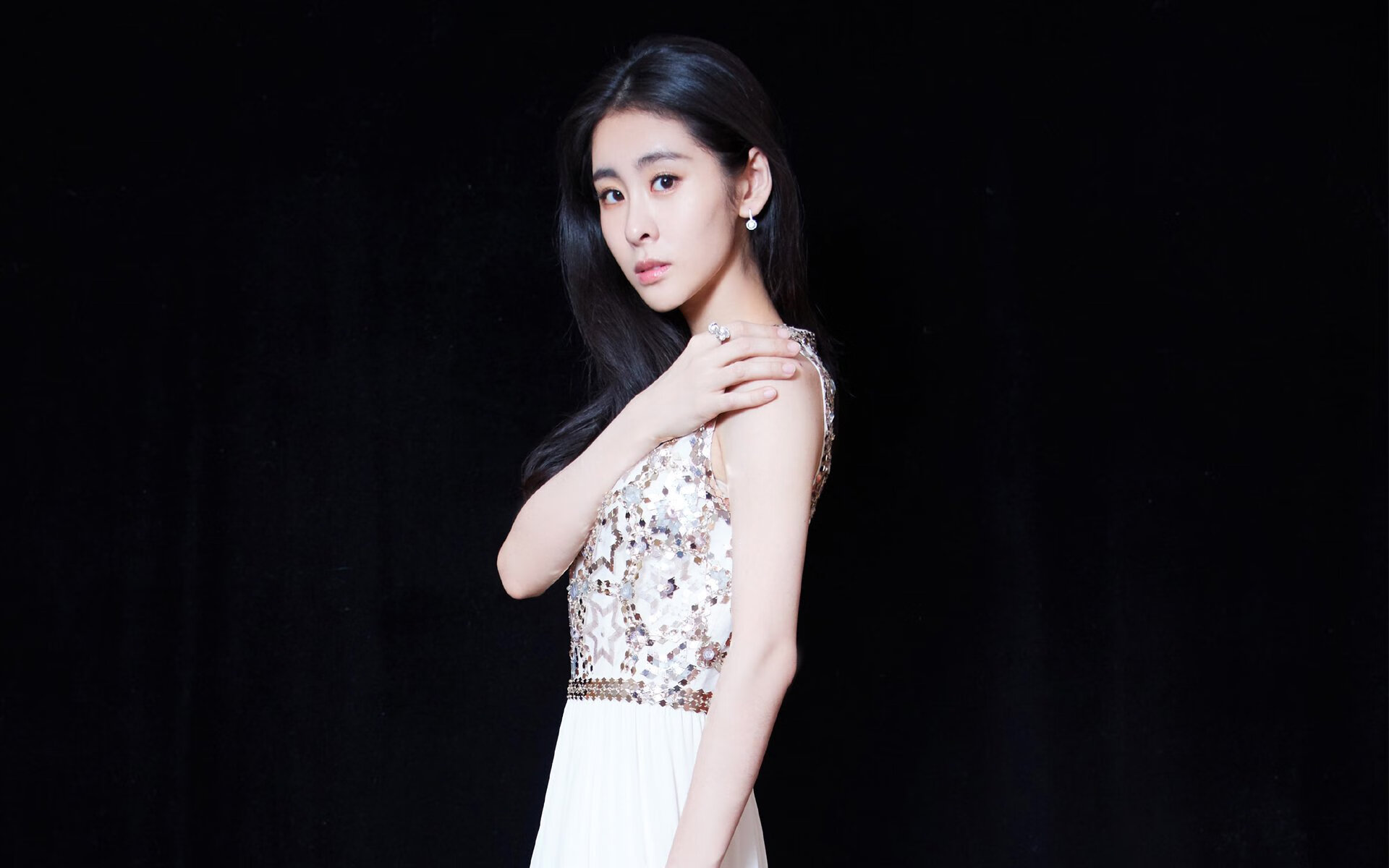 杨瀚森夏季表现稳定备受教练肯定，杨瀚儒简介