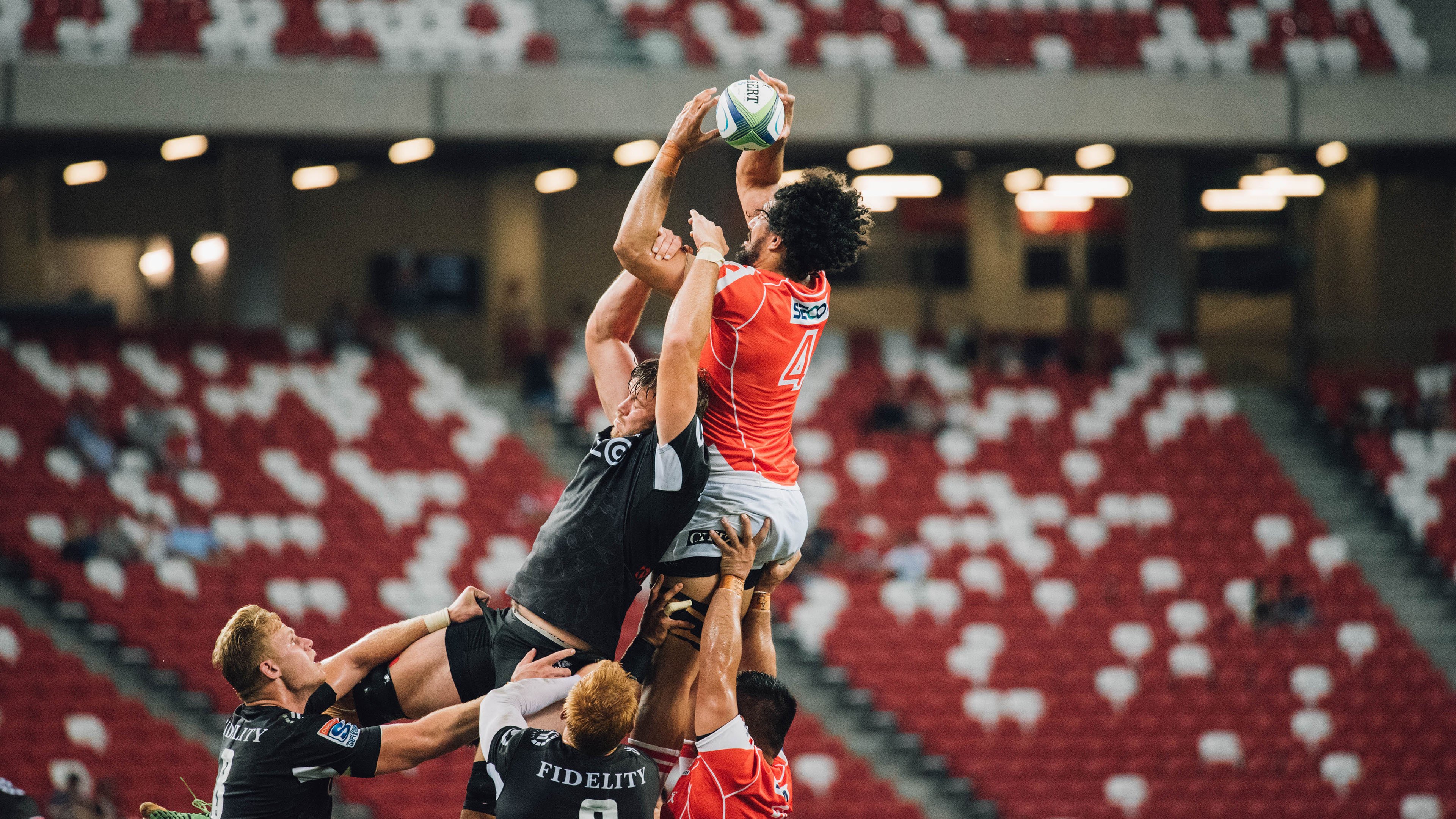 字母哥关键三分雄鹿晋级季后赛，雄鹿字母哥续约