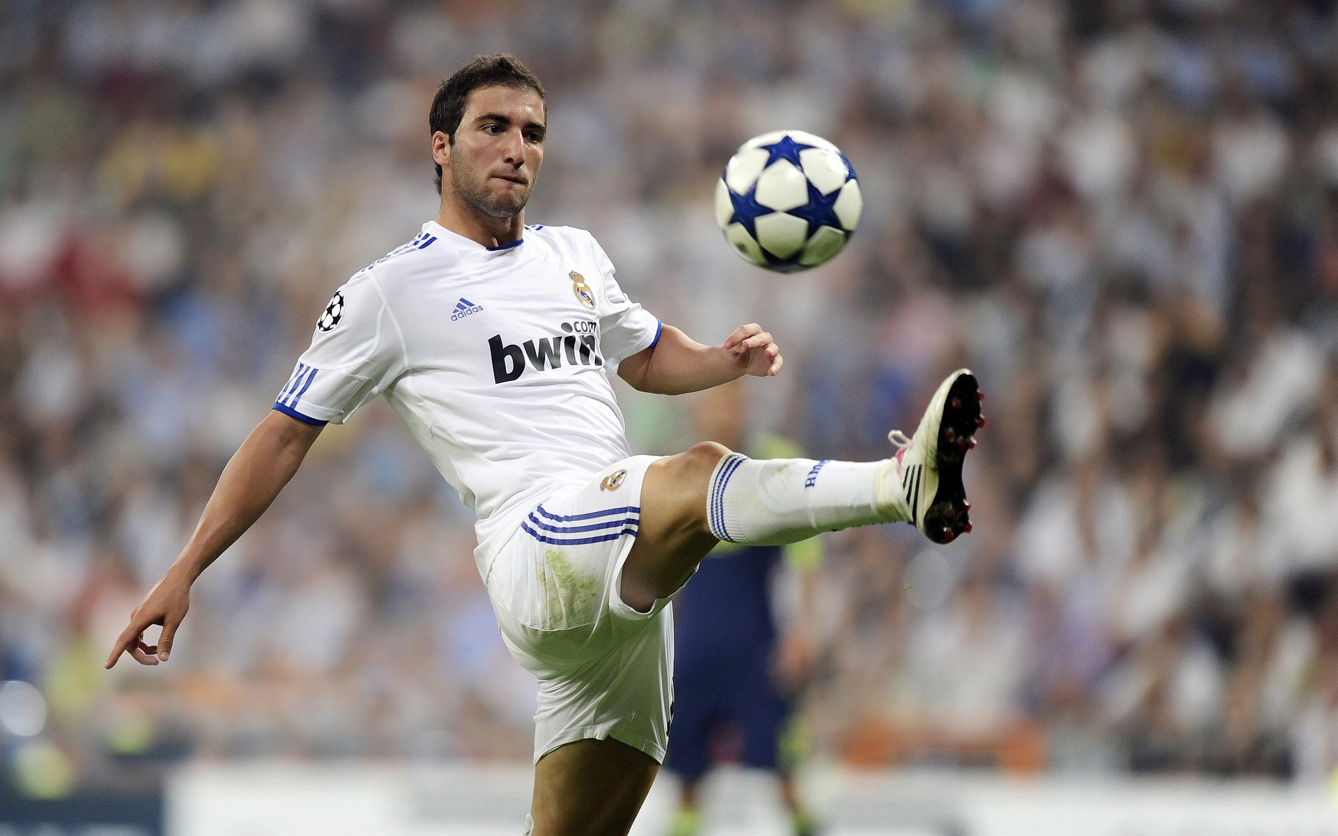 德甲极速攻防：快节奏比赛令人目眩神迷，德甲最快进球